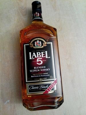 Blended Scotch Whisky Classic Black Matured In Oak Casks