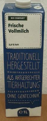 Frische Vollmilch