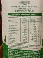 Leche Parcialmente Descremada UAT Fortificada Con Vitaminas A Y D Larga Vida Ingredients