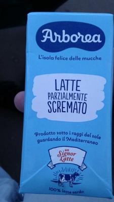 Latte Parzialmente Scremato