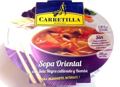 Sopa Oriental Con Setas Y Bambu Carretilla